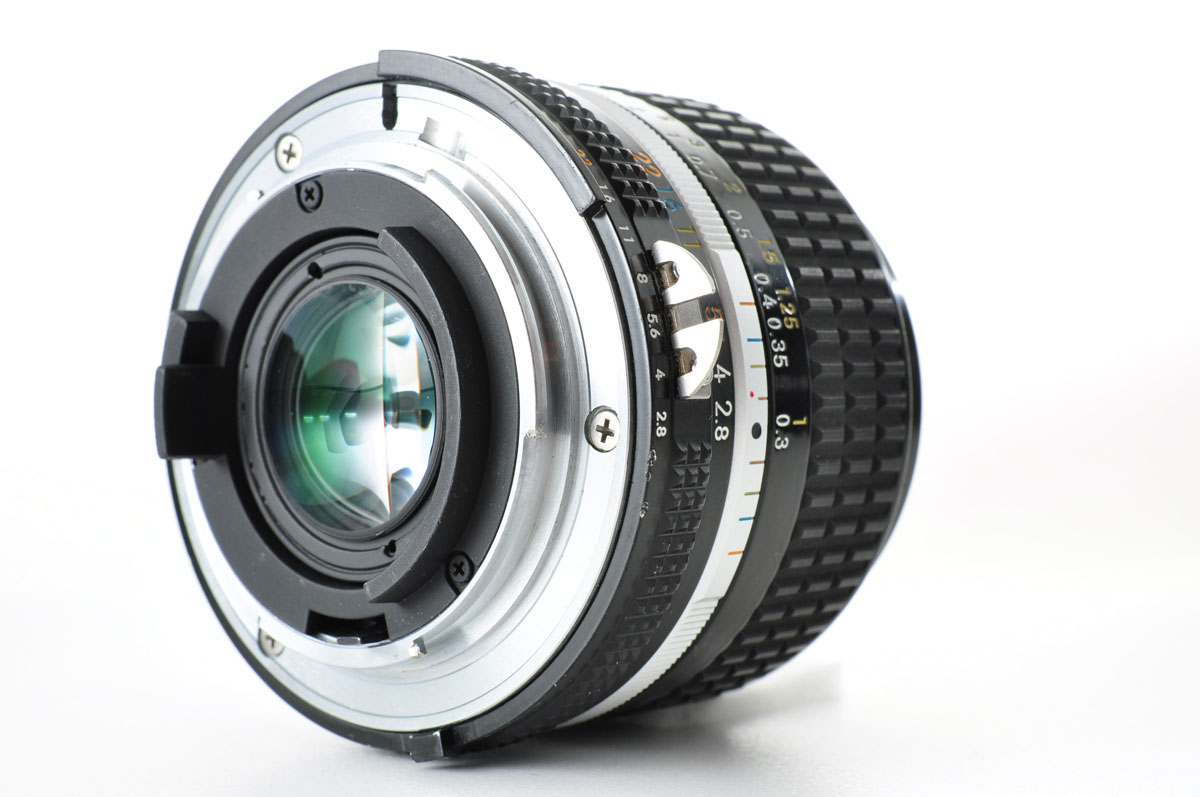 Nikon Ai-s Nikkor 24mm F/2.8 Wide Angle MF Lens From Japan #700590